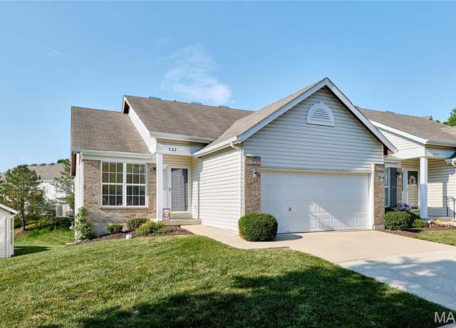 Property at 1322 Parkview Estates Dr, Ellisville, MO 63021, 2 beds, 3 baths