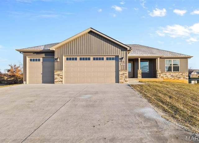 Property at 829 Barclay Dr, Farmington, MO 63640, 3 beds, 2 baths