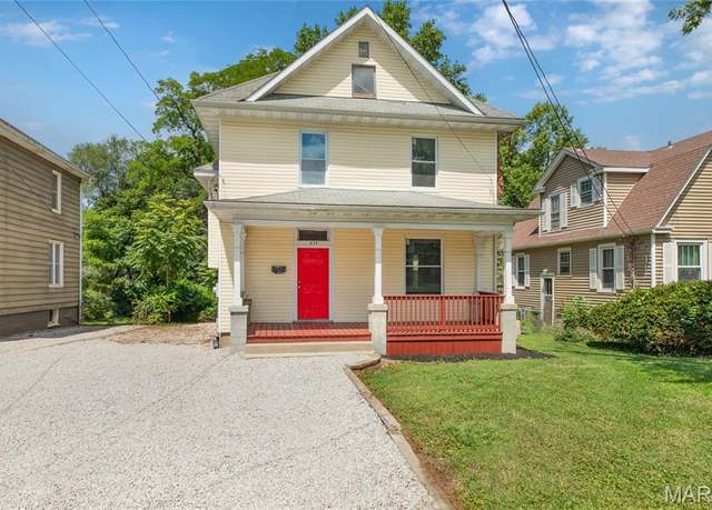 Property at 635 E Vandalia, Edwardsville, IL 62025, 3 beds, 2 baths