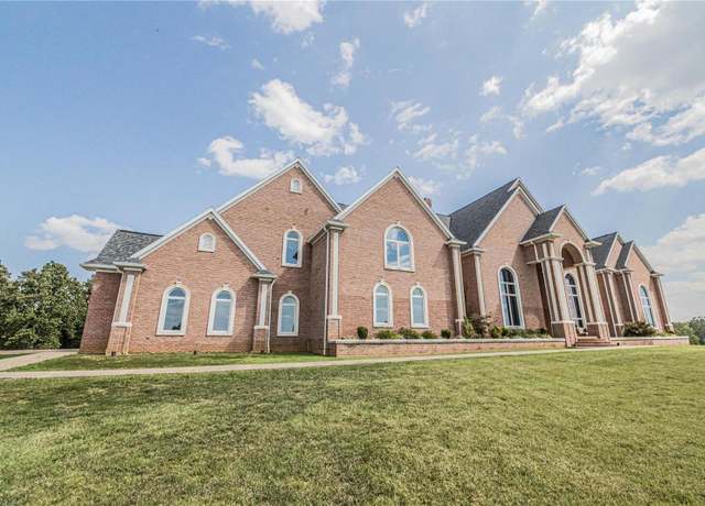 Property at 6708 Brown Ln, Poplar Bluff, MO 63901, 6 beds, 6.5 baths