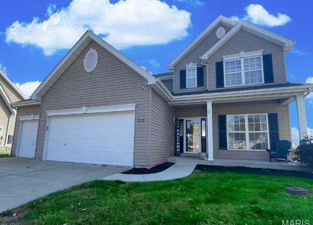 Property at 226 Hunters Heights Ct, Eureka, MO 63025, 4 beds, 3 baths