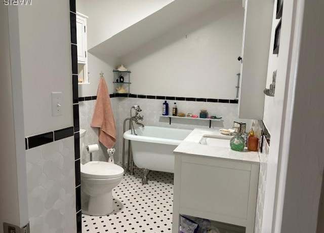 Property at 112 E Washington Ave, Owensville, MO 65066, 4 beds, 2.5 baths