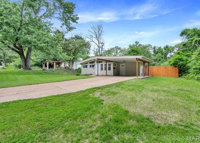 Property at 1352 Liggett Dr, St Louis, MO 63126, 3 beds, 1 bath