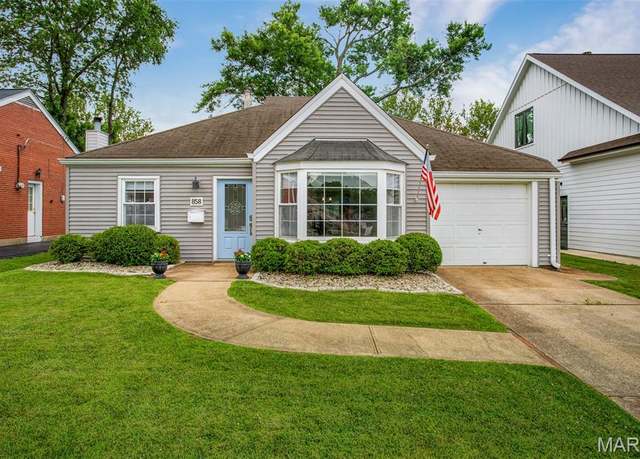 Property at 858 Chelsea Ave, Glendale, MO 63122, 3 beds, 2 baths