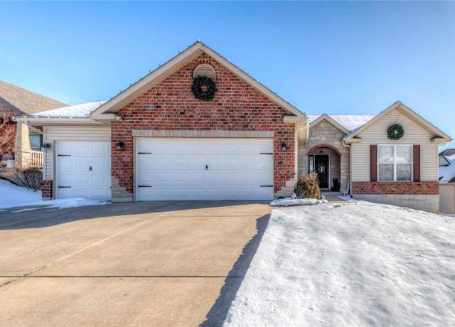 Property at 125 Miranda Ct, Wentzville, MO 63385, 3 beds, 2 baths