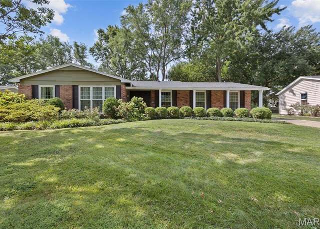 Property at 11946 Spruce Haven Dr, St Louis, MO 63146, 3 beds, 2 baths