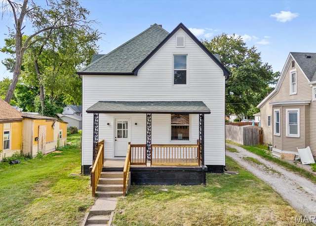 Property at 421 S 20th St, Belleville, IL 62226, 4 beds, 2 baths