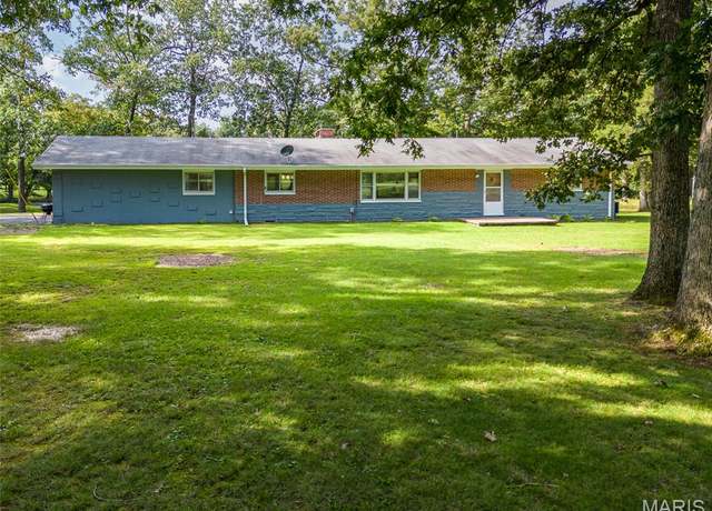 Property at 20267 Tall Timber Road Rd, Staunton, IL 62088, 3 beds, 1.5 baths