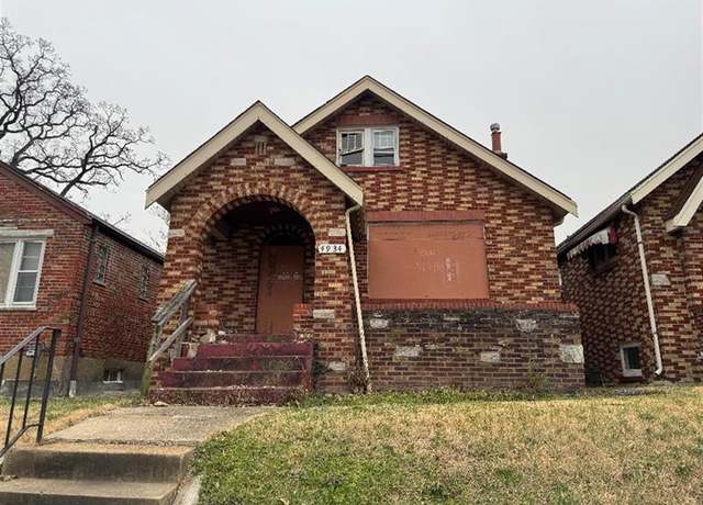 Property at 4934 Plover Ave, St Louis, MO 63120, 2 beds, 2 baths
