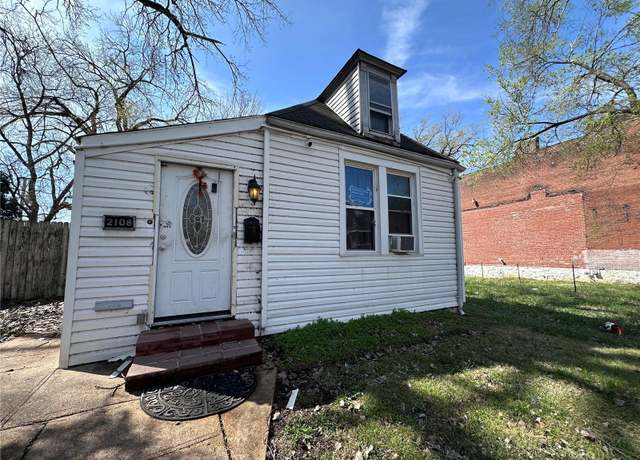 Property at 2108 Chippewa St, St Louis, MO 63118, 3 beds, 1 bath