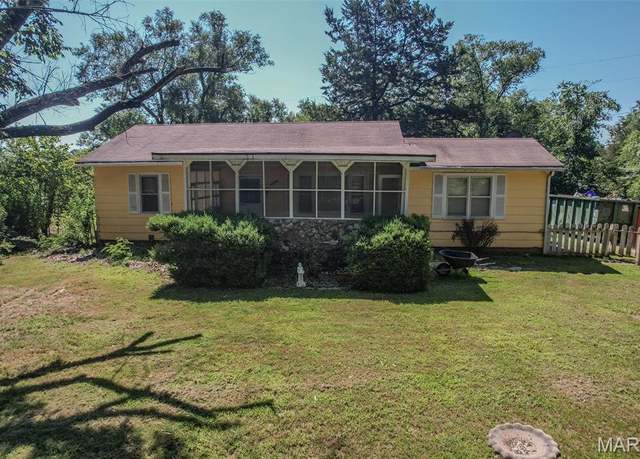 Property at 30050 Highway T, Richland, MO 65556, 3 beds, 2 baths