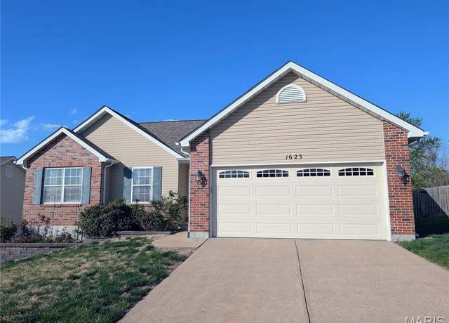 Property at 1623 Bermuda Dr, Festus, MO 63028, 3 beds, 2 baths