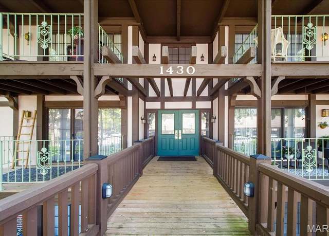 Property at 1430 Heritage Lndg #205, St Charles, MO 63303, 1 bed, 1 bath