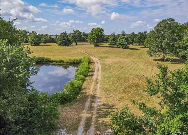 Property at 37 Plantation Dr, Sikeston, MO 63801