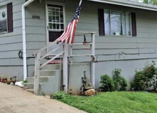 Property at 1005 Burford Ct, Doniphan, MO 63935, 4 beds, 2 baths