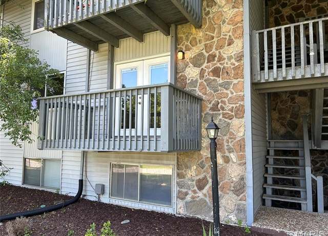 Property at 1832 Gascony Parc Dr #1832, Lake St Louis, MO 63367, 2 beds, 1 bath