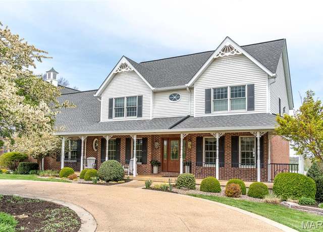 Property at 695 Clearview Heights Dr, Washington, MO 63090, 5 beds, 5 baths