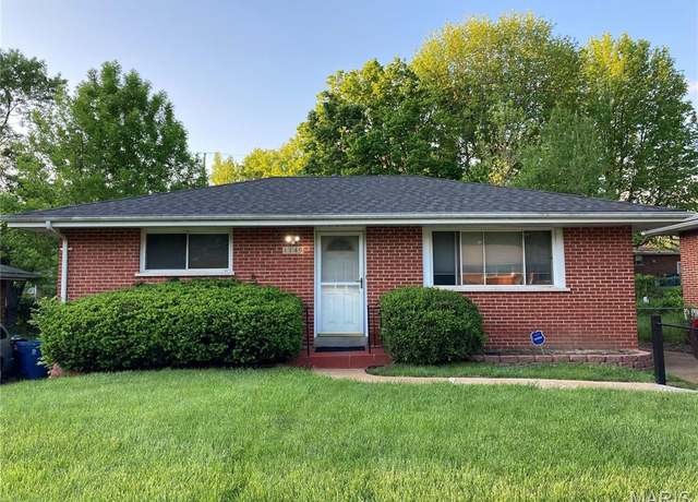 Property at 1149 Walker Ave, St Louis, MO 63138, 4 beds, 1.5 baths