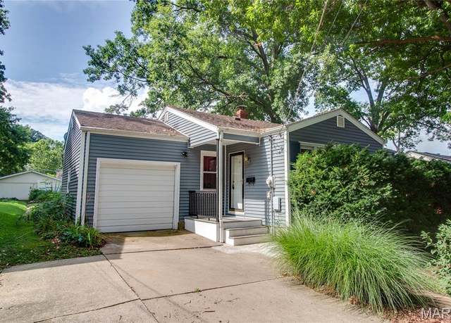 Property at 941 Douglas St, Alton, IL 62002, 2 beds, 1 bath