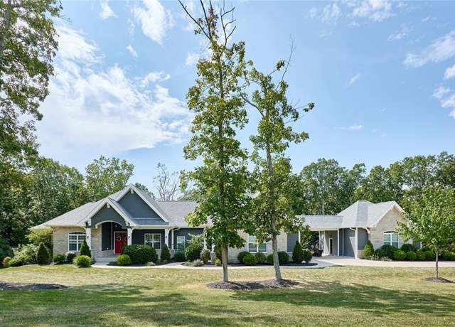 Property at 14 Callaway Ridge Ct, Defiance, MO 63341, 4 beds, 4.5 baths