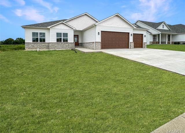 Property at 8458 Herrick Park Dr, Troy, IL 62294, 4 beds, 3 baths