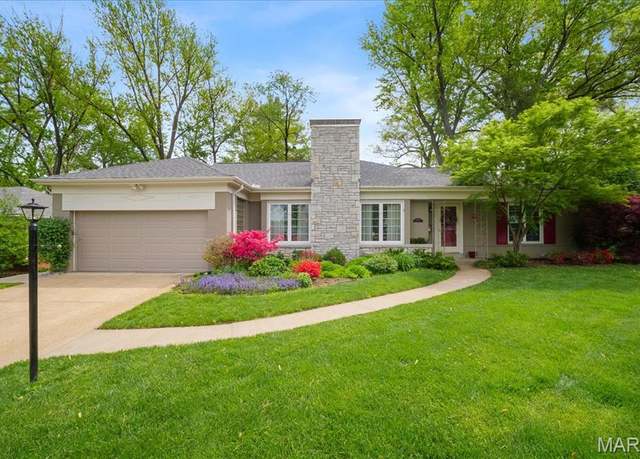 Property at 1420 Azalea Dr, St Louis, MO 63119, 3 beds, 2 baths