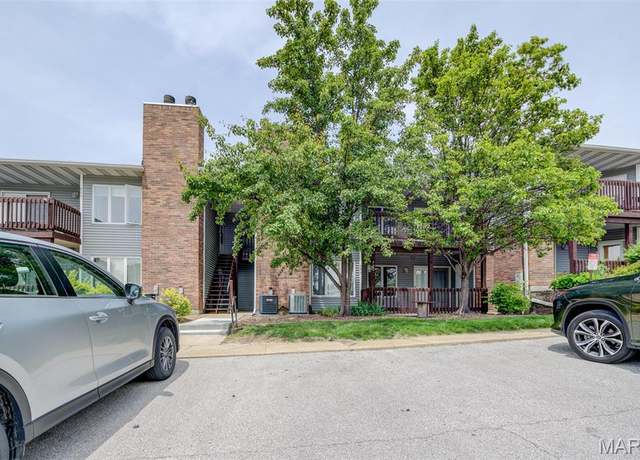 Property at 906 King Dr Unit 2B, St Charles, MO 63303, 2 beds, 1 bath