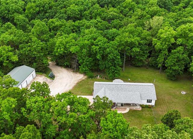 Property at 5773 Wendl Rd, Hillsboro, MO 63050, 3 beds, 2 baths