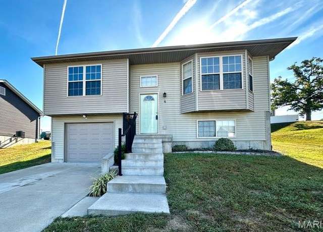 Property at 4 Somerfield Dr, Union, MO 63084, 3 beds, 2 baths
