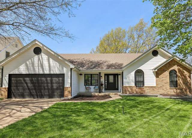 Property at 16130 Surfview Ct, Wildwood, MO 63040, 4 beds, 3 baths
