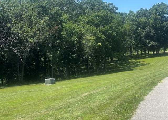 Property at 408 Deep Forest Dr, Hawk Point, MO 63349