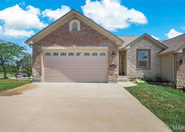 Property at 904 Q Ave, St Clair, MO 63077, 3 beds, 3 baths