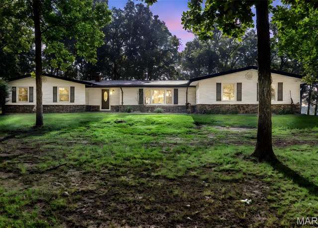 Property at 2850 S Highway W, Winfield, MO 63389, 3 beds, 2 baths