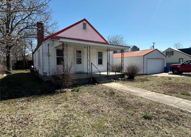 Property at 104 Selma St, Sikeston, MO 63801, 2 beds, 1 bath