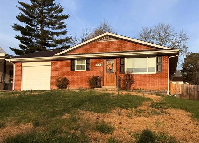 Property at 1515 N Henderson Ave, Cape Girardeau, MO 63701, 3 beds, 1 bath