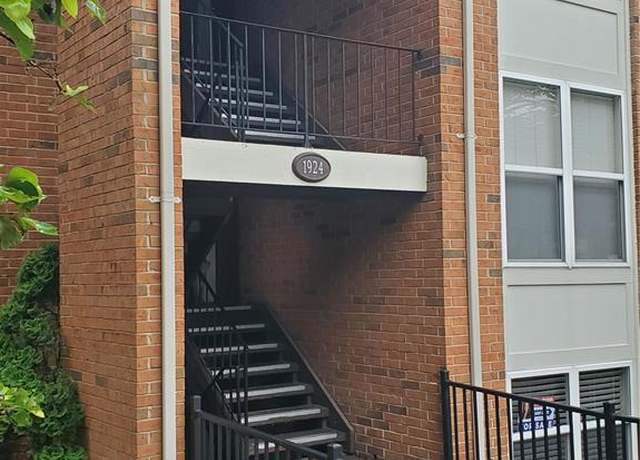 Property at 1924 Greenglen Dr #102, Kirkwood, MO 63122, 3 beds, 2 baths