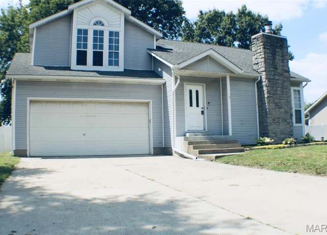 Property at 133 N 6th St, Dupo, IL 62239, 4 beds, 3.5 baths