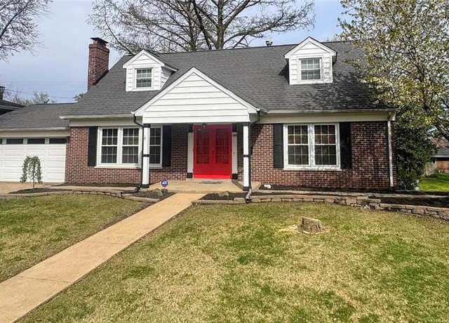 Property at 108 Williamsburg Dr, Belleville, IL 62221, 4 beds, 3 baths