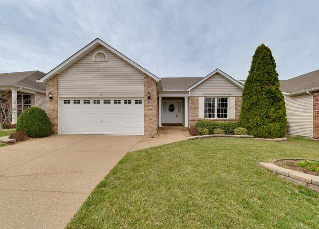 Property at 582 Owls Perch Dr, Lake St Louis, MO 63367, 3 beds, 3 baths