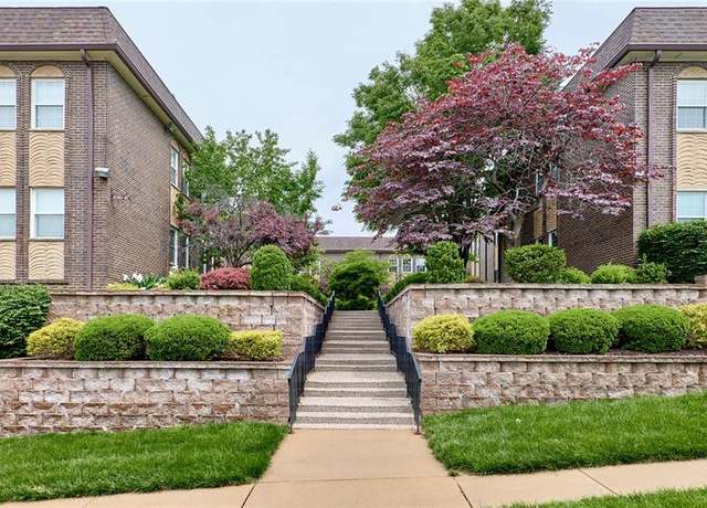 Property at 10359 Corbeil Dr Unit D, St Louis, MO 63146, 3 beds, 2 baths