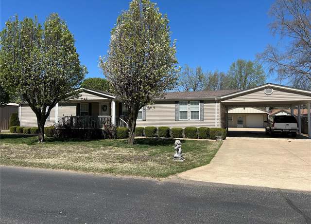 Property at 17531 Division St, Kennett, MO 63857, 4 beds, 2 baths