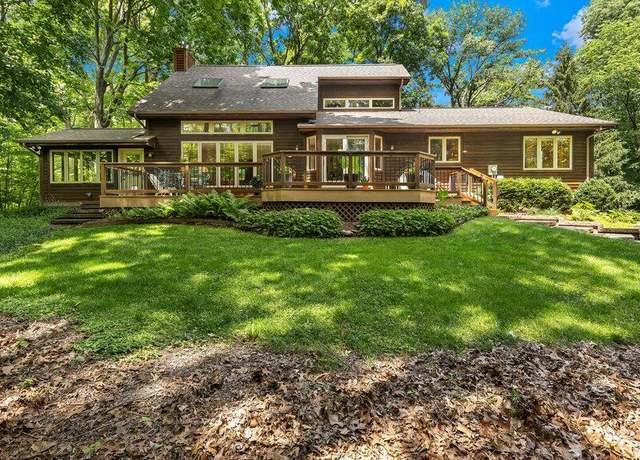 Property at 2 Mallard Nest Ln, Columbia, IL 62236, 4 beds, 2.5 baths