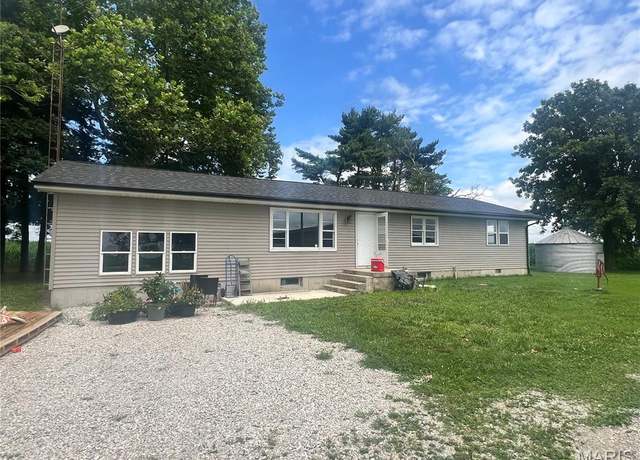 Property at 7210 Coffeen Rd, Hillsboro, IL 62049