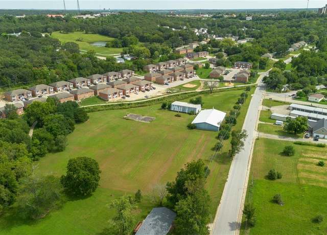 Property at 2400 Vichy Rd, Rolla, MO 65401, 2 baths