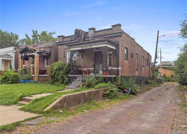 Property at 4860 Northland Ave, St Louis, MO 63113, 2 beds, 1 bath