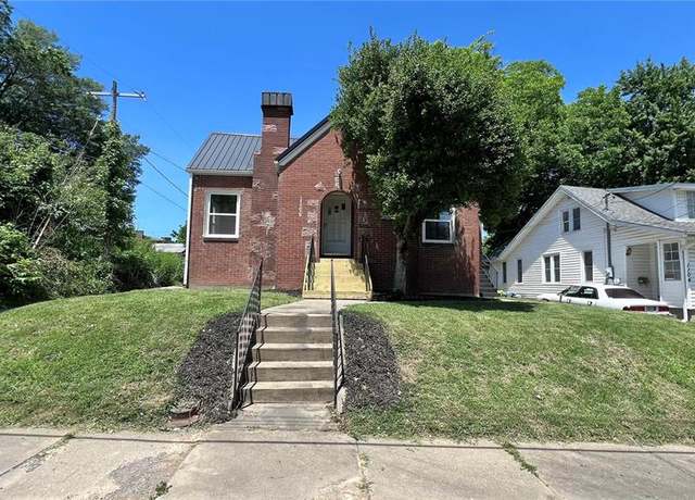 Property at 1106 Themis St, Cape Girardeau, MO 63701, 3 beds, 1 bath