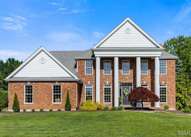 Property at 851 Whitmoor Dr, Weldon Spring, MO 63304, 4 beds, 3.5 baths