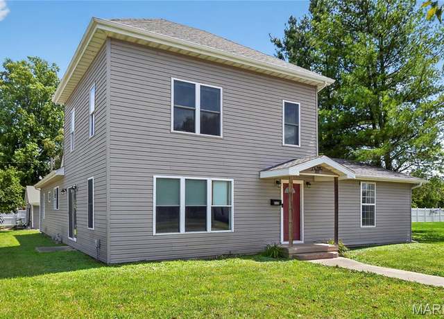 Property at 322 N Jackson St, Litchfield, IL 62056, 4 beds, 3 baths