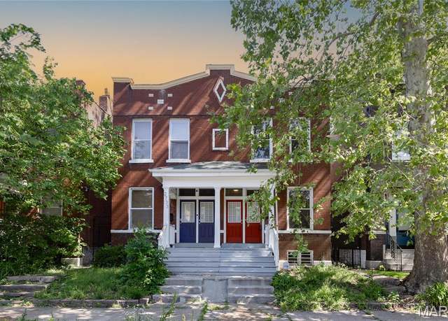 Property at 2731 Ann Ave, St Louis, MO 63104, 3 beds, 1.5 baths