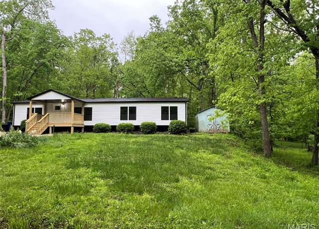 Property at 172 Boone Path Ln, Union, MO 63084, 5 beds, 2 baths